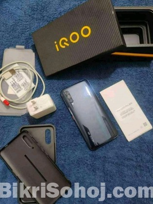 Vivo iQ00 pro 5G